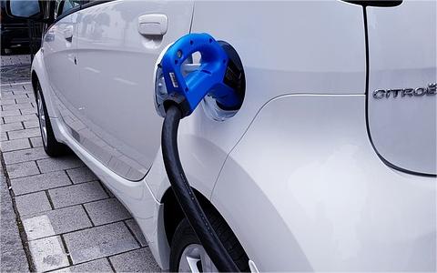 贵州?。旱?027年新能源动力电池及材料研发生产基地总产值达5000亿