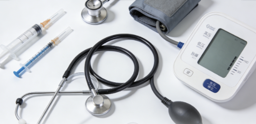 审评周期缩短50%+中药申报增40%！政策精准发力，激活医药创新双引擎